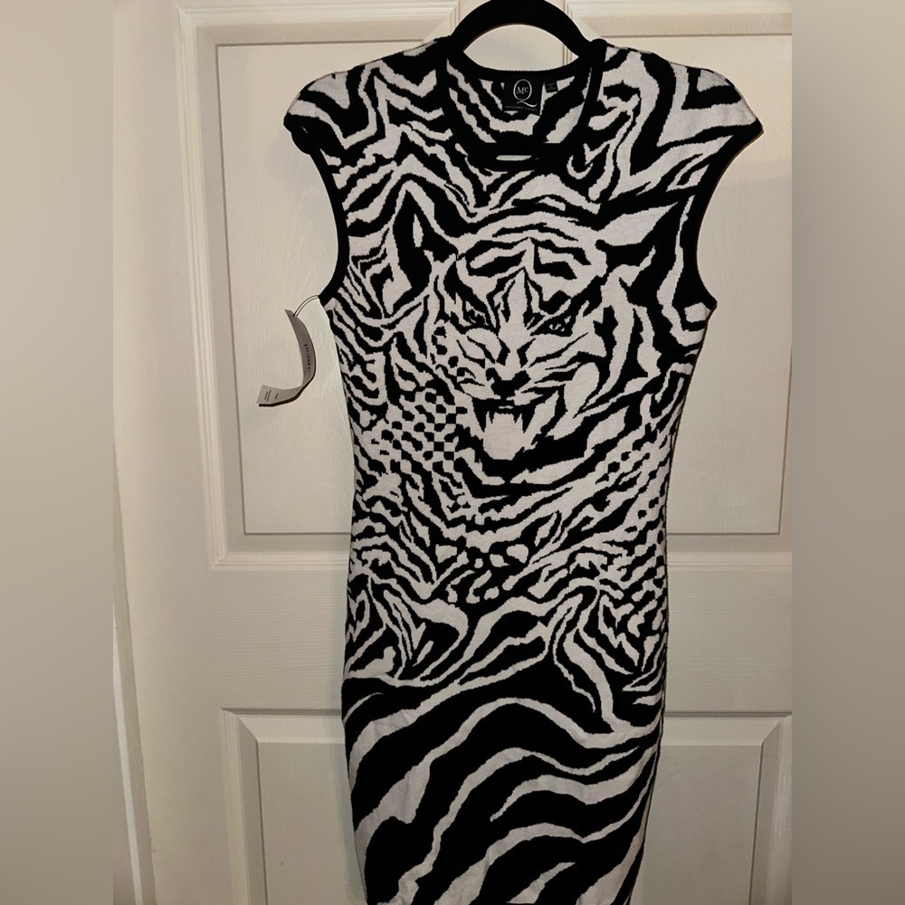 McQ Alexander McQueen Black and White animal print knit Mini Dress S - Picture 5 of 6